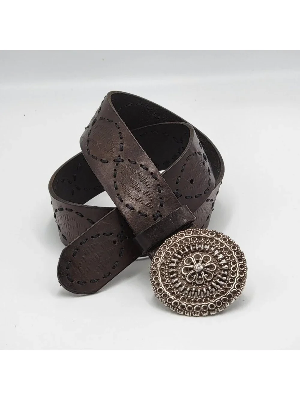 Vtg Y2K Western/Boho Brown Leather Belt With Decorative Silver Buckle & Embroide